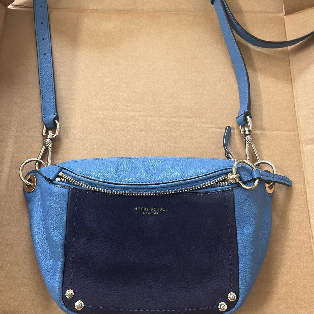 Henri Bendel waist bag hip pack belt bag blue
